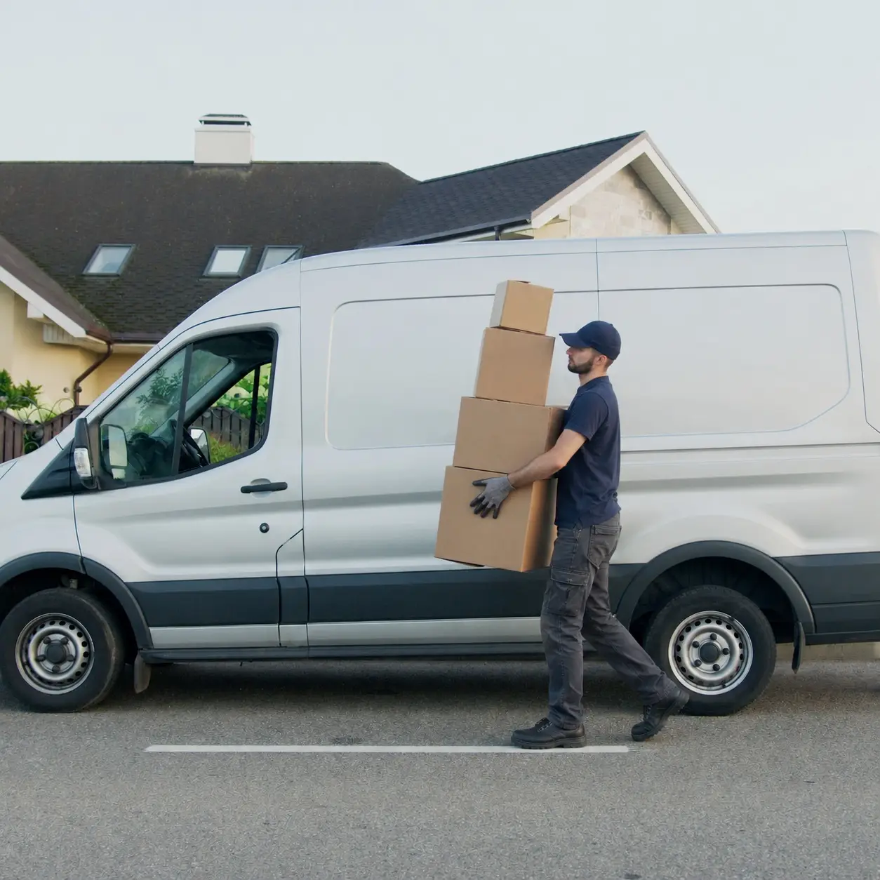 1792501109528-moving-assistant-vlaardingen-photo-1x1-1